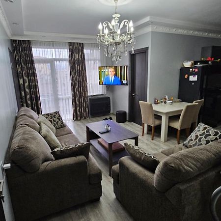 Apartment Irina Μπατούμι Εξωτερικό φωτογραφία