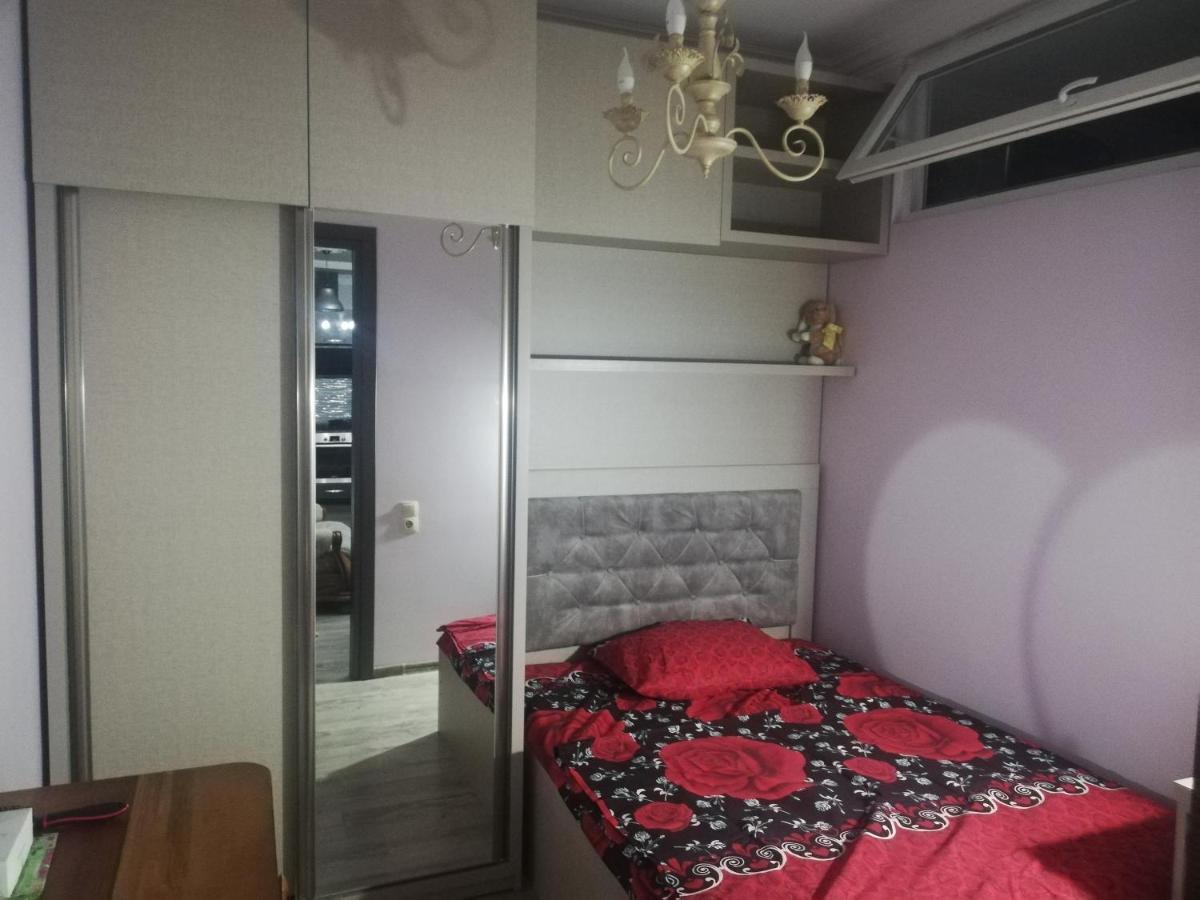 Apartment Irina Μπατούμι Εξωτερικό φωτογραφία