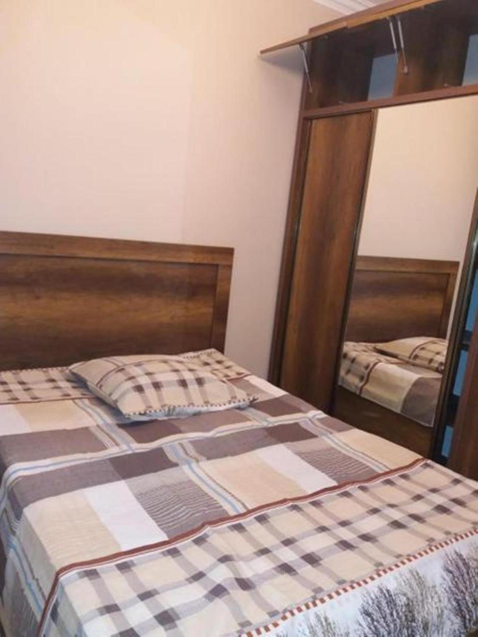 Apartment Irina Μπατούμι Εξωτερικό φωτογραφία
