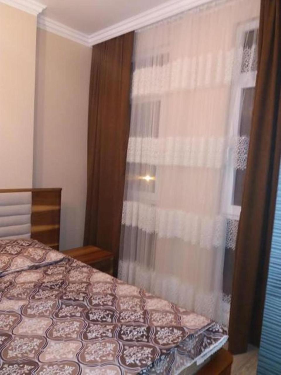 Apartment Irina Μπατούμι Εξωτερικό φωτογραφία
